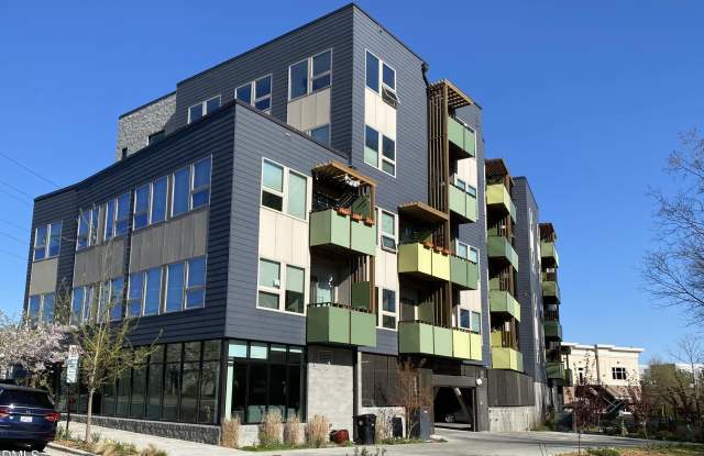 610 Trent Drive unit: 403 photos photos