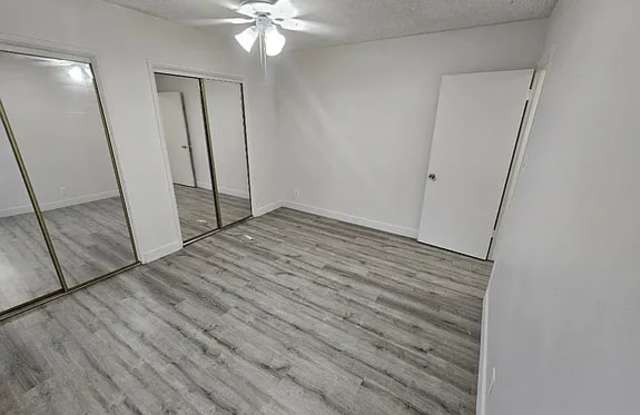 10328 Downey Ave Gallery 4