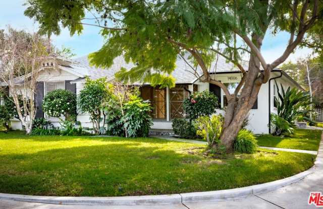 14006 Runnymede St photos photos