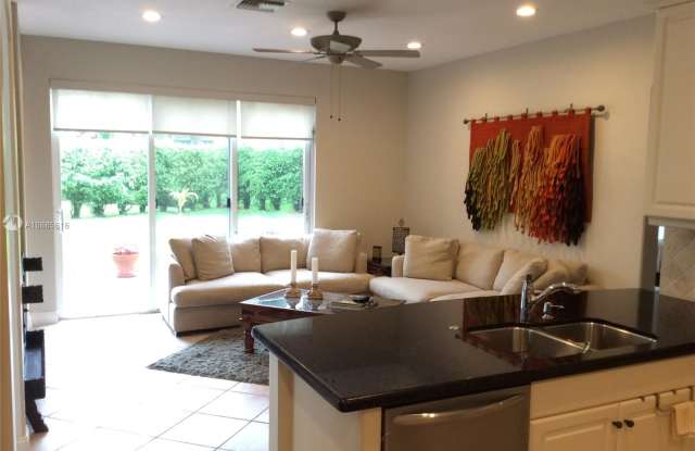 5838 NW 119th Dr Gallery 3