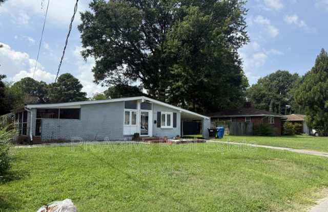 1021 Mineola Dr Gallery 2