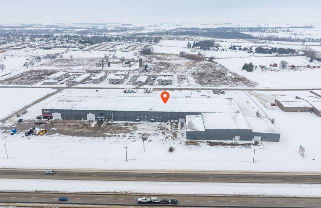 1551 15th Ave SE - 1551 15th Avenue Southeast, Dyersville, IA 52040