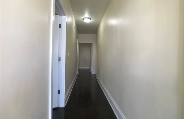352 Bunnell Street Gallery 2