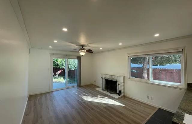 3774 Lindero Drive photos photos