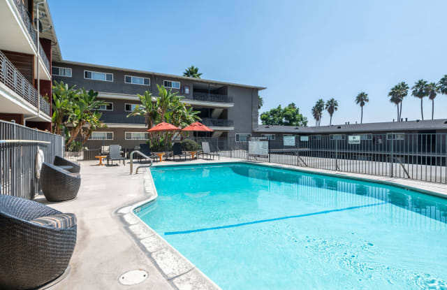 Emerald Hills Apartment Homes Gallery 3
