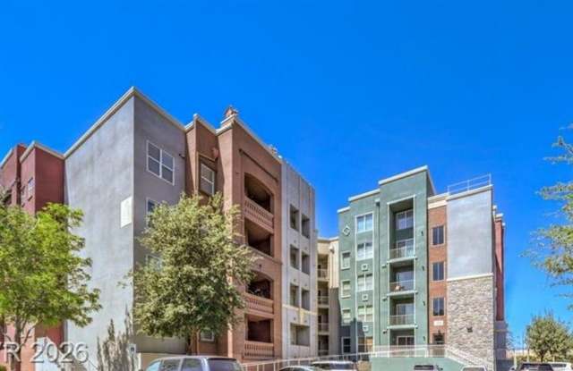 2 Bed, 2 Bath in a Guard-Gated Community with Resort-Style Amenities Gallery 1