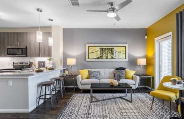 20742 Huebner Rd Gallery 2