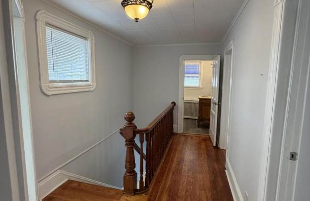 368 Carr Avenue Gallery 3