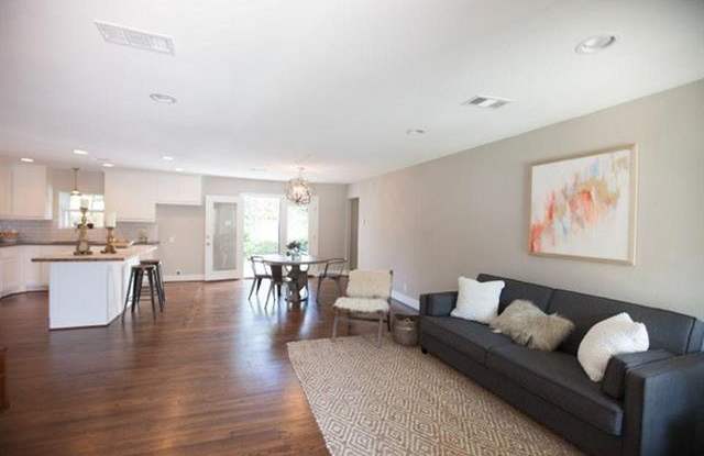 4032 Acacia Street Gallery 2