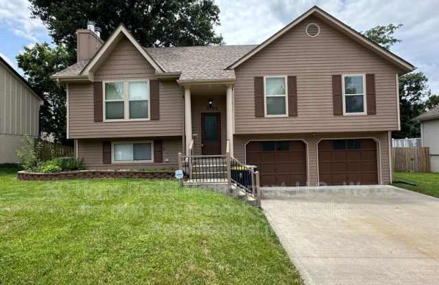 8704 N Shannon Ave photos photos