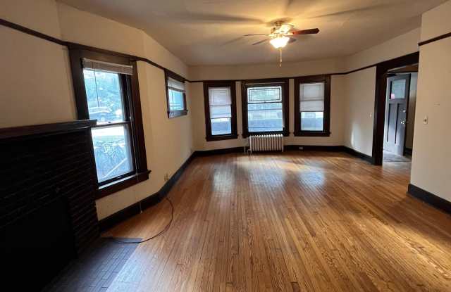 115 E Gorham - Unit 1 Gallery 2
