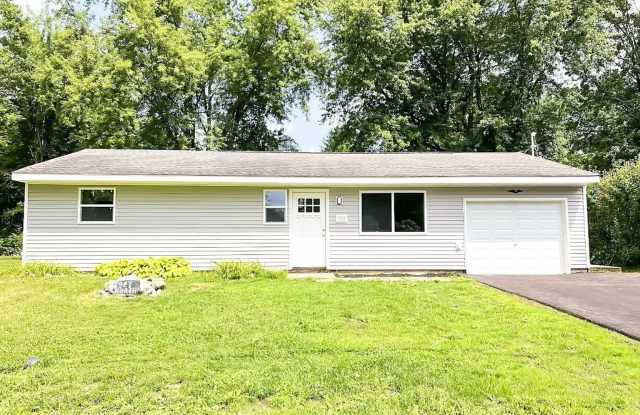 3 Bedroom house - 7927 Rinaldo Boulevard North, Bridgeport, NY 13030