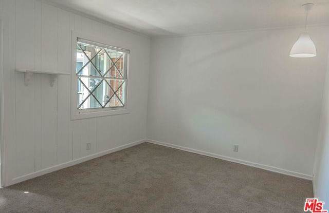 18643 Strathern Street photos photos