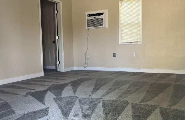 5553 Feather River Blvd. #A Gallery 3