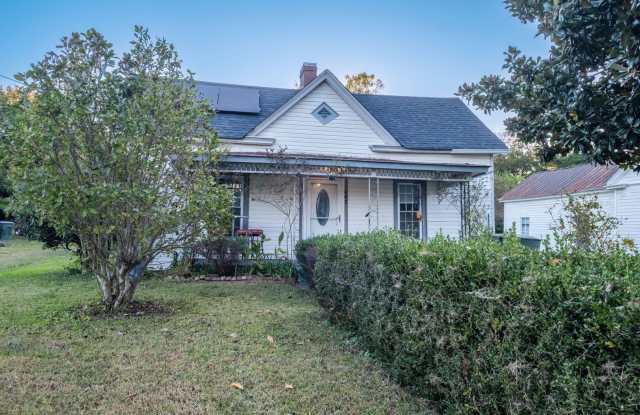 Updated 2-Bedroom, 2-Bath Home! photos photos