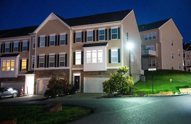 4 Bedroom 3.5 Bathroom Townhome available in Suncrest Village- 06/4/2026 photos photos