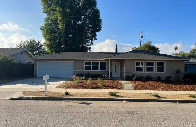 Centrally located single story 3 bed, 2 bath home - 4206 Carlotta Street, Simi Valley, CA 93063
