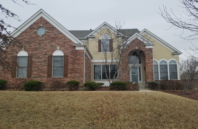 14543 Mohawk Cir - 14543 Mohawk Street, Leawood, KS 66224