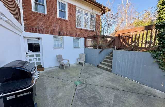 Montlake Duplex photos photos