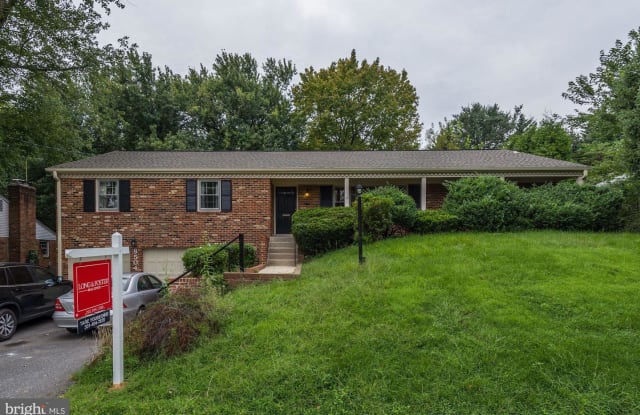 8504 VICTORY LN - 8504 Victory Lane, Potomac, MD 20854