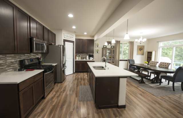 17409 3rd Avenue Southeast Gallery 3