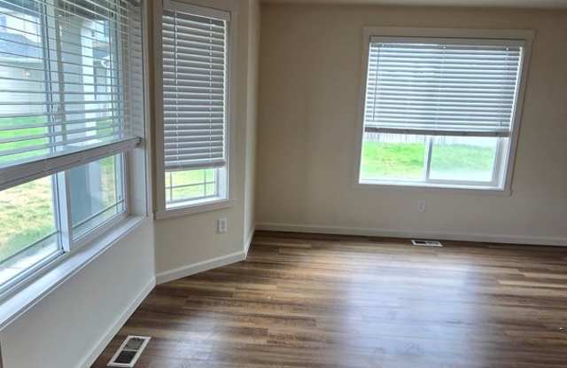 ***Coming Soon Mid November*** Recently Refinished Airway Heights 5 Bedroom Home Gallery 4