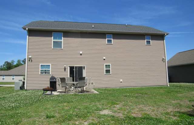 3 Br 2.5 BA Carolina Plantations Gallery 3