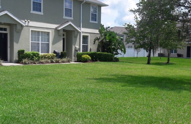 2336 Tanbark Ridge PL - 2336 Tanbark Ridge Place, Plant City, FL 33563