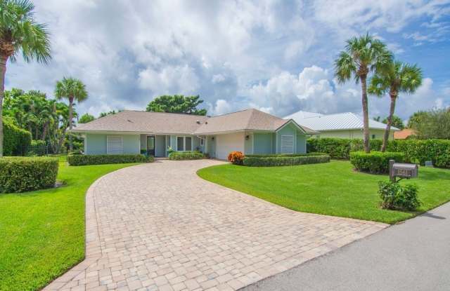 1561 Shorelands Drive E Gallery 2