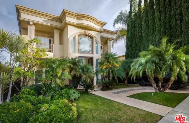 120 North PALM Drive Gallery 3