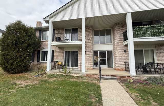 14211 Ivanhoe Dr photos photos