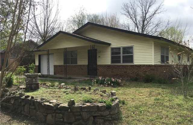 500 Crutcher  ST photos photos