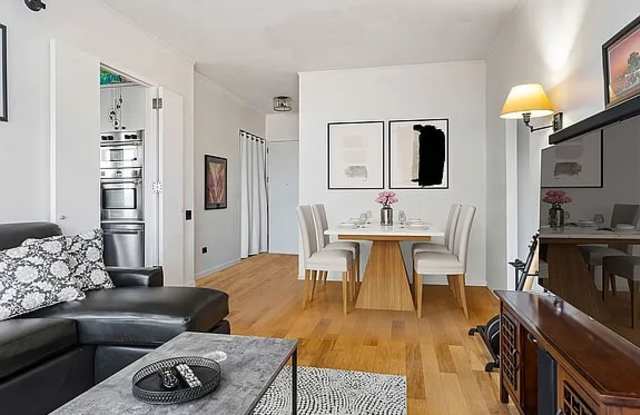 200 E 32nd St # U632GR photos photos