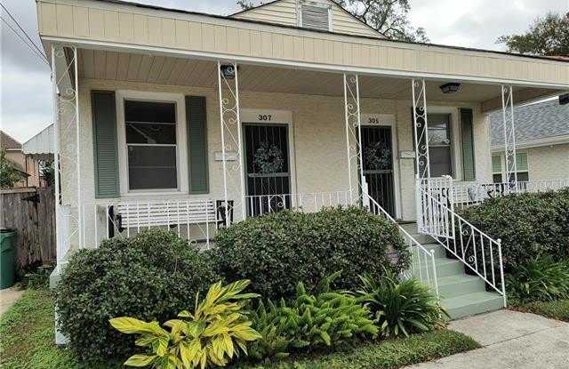 307 LABARRE Drive - 307 Labarre Drive, Metairie, LA 70001