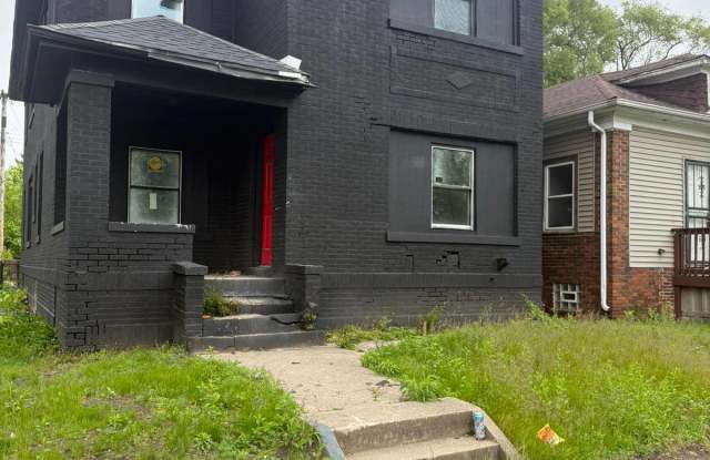 3617 Massachusetts Street Gallery 2