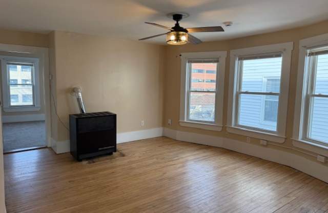 521-529 Massabesic St photos photos