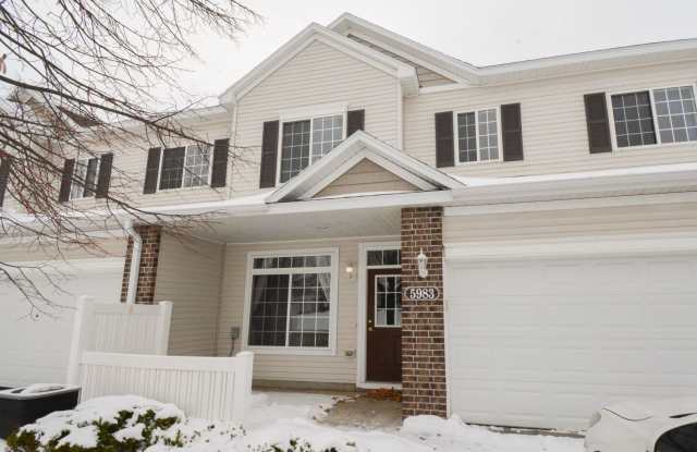 Updated 2 Bed, 1.5 Bath Townhome — Available Immediately - 5983 Sandcherry Place Northwest, Rochester, MN 55901