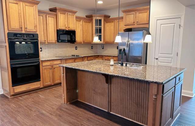 9526 Ridgeforest Drive Gallery 4