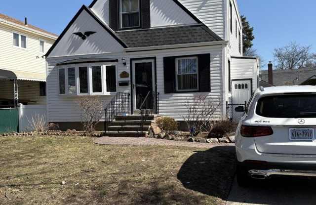 8111 261st Street photos photos