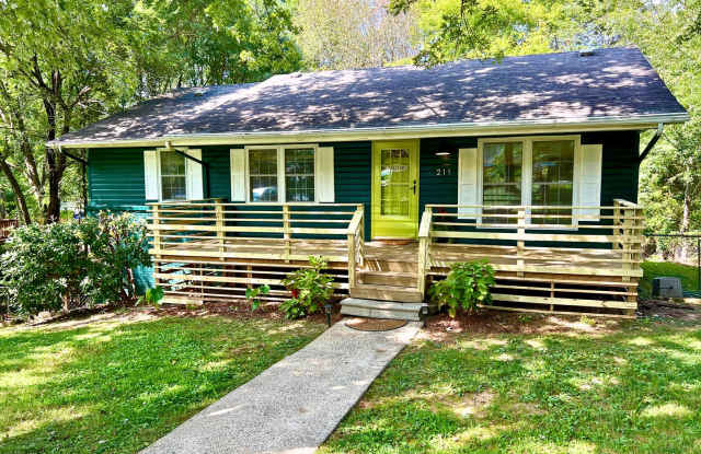 Swannanoa - Perfect Location, Fantastic Bungalow! photos photos