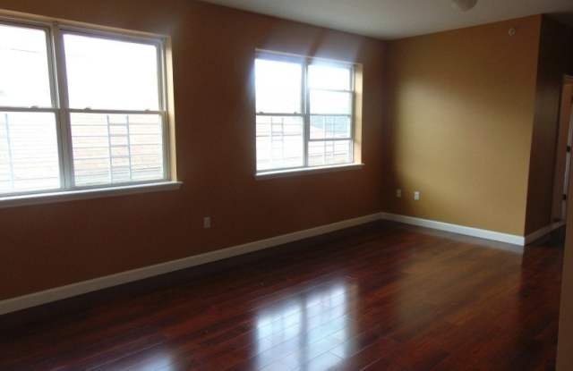 25 Cottage St - 25 Cottage Street, Newark, NJ 07102