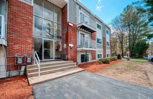 114 Capitol Hill Drive - 114 Capitol Hill Drive, Londonderry, NH 03053