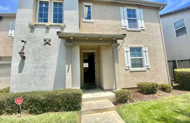 Westlake Winner... Walk to Parks & Schools 3 Bedroom 2.5 Baths photos photos