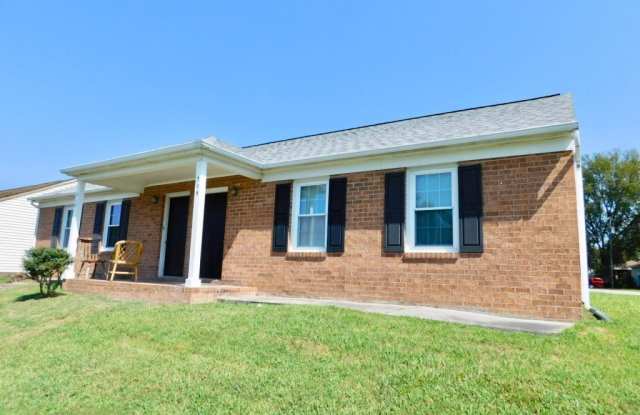 308 Kent Avenue, Colonial Heights Gallery 1