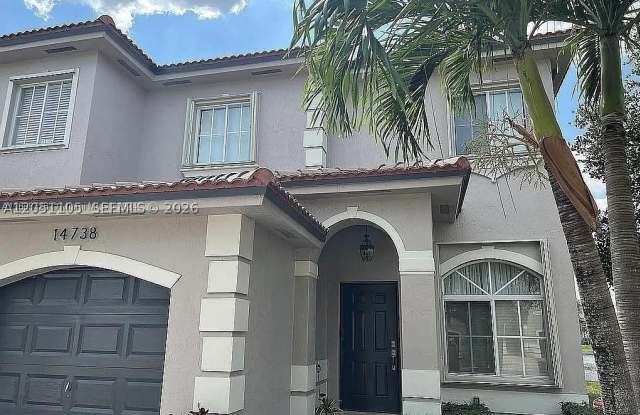 14738 SW 23rd St photos photos