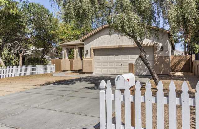 520 E Townley Avenue - 520 East Townley Avenue, Phoenix, AZ 85020