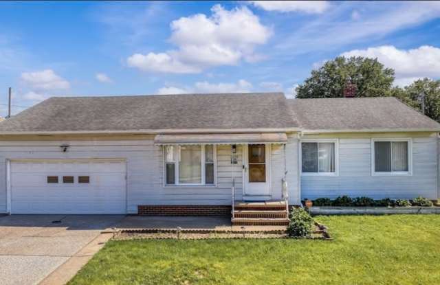 2129 Silverdale Avenue photos photos