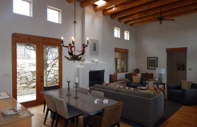 1208 Indian Rock Ln Gallery 3