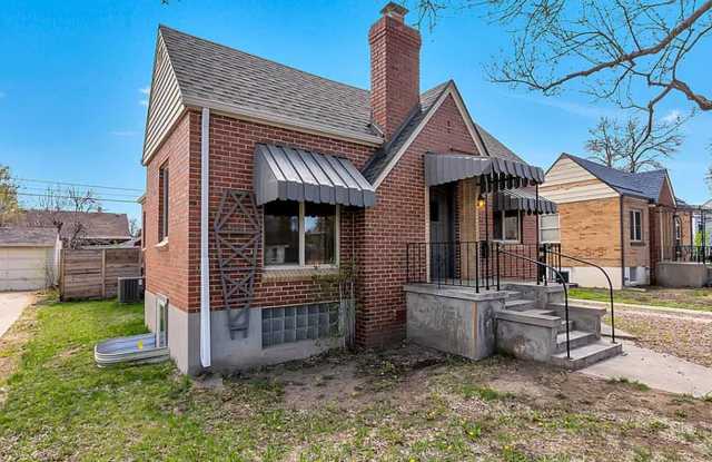 BR w/ Fenced Yard + 2-Car Garage Near I-70 photos photos BR w/ Fenced Yard + 2-Car Garage Near I-70 photos photos