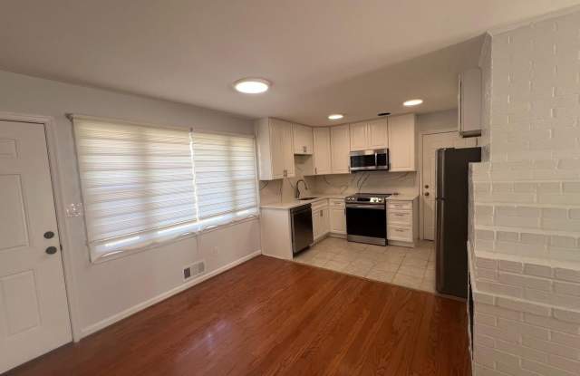 13209 THORNTON DR photos photos
